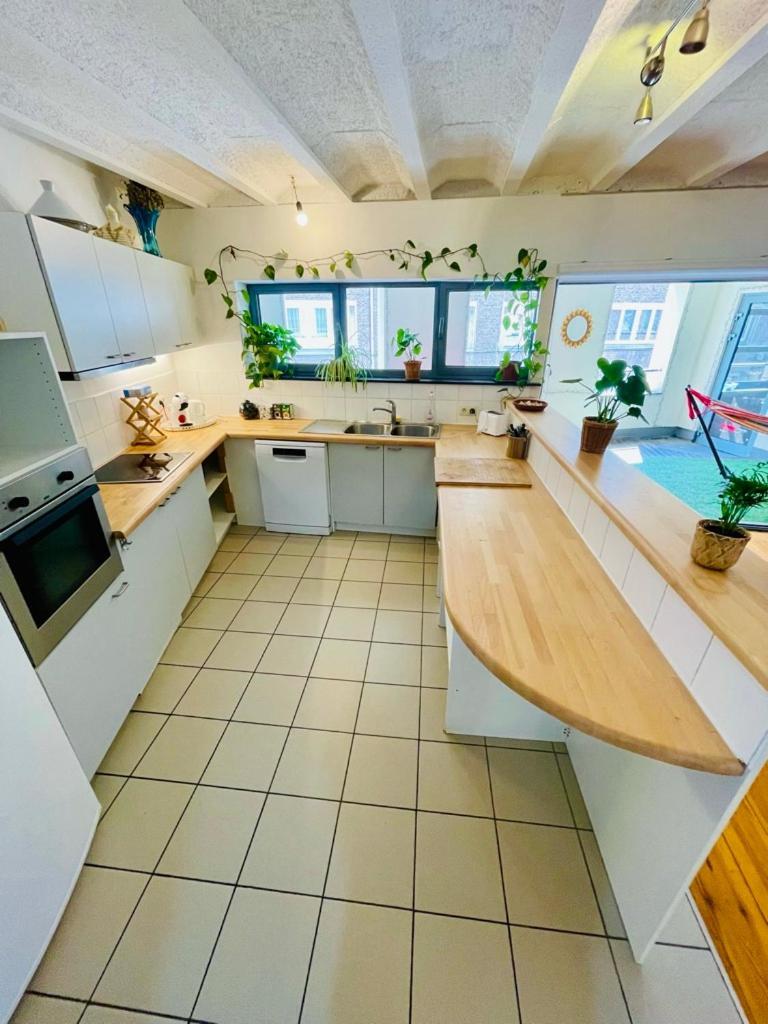 Down Town Oasis-Spacious Loft With Private Parking Bruxelles Eksteriør billede